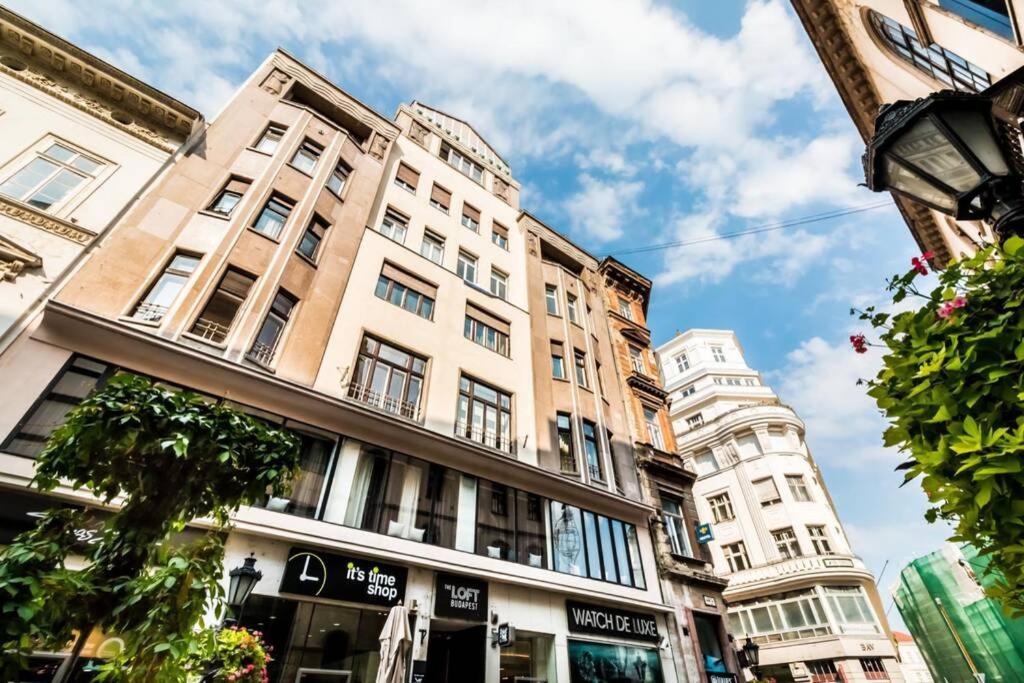 Best Located, 150 M2 5 Bedrooms Apt., — Fotók 1